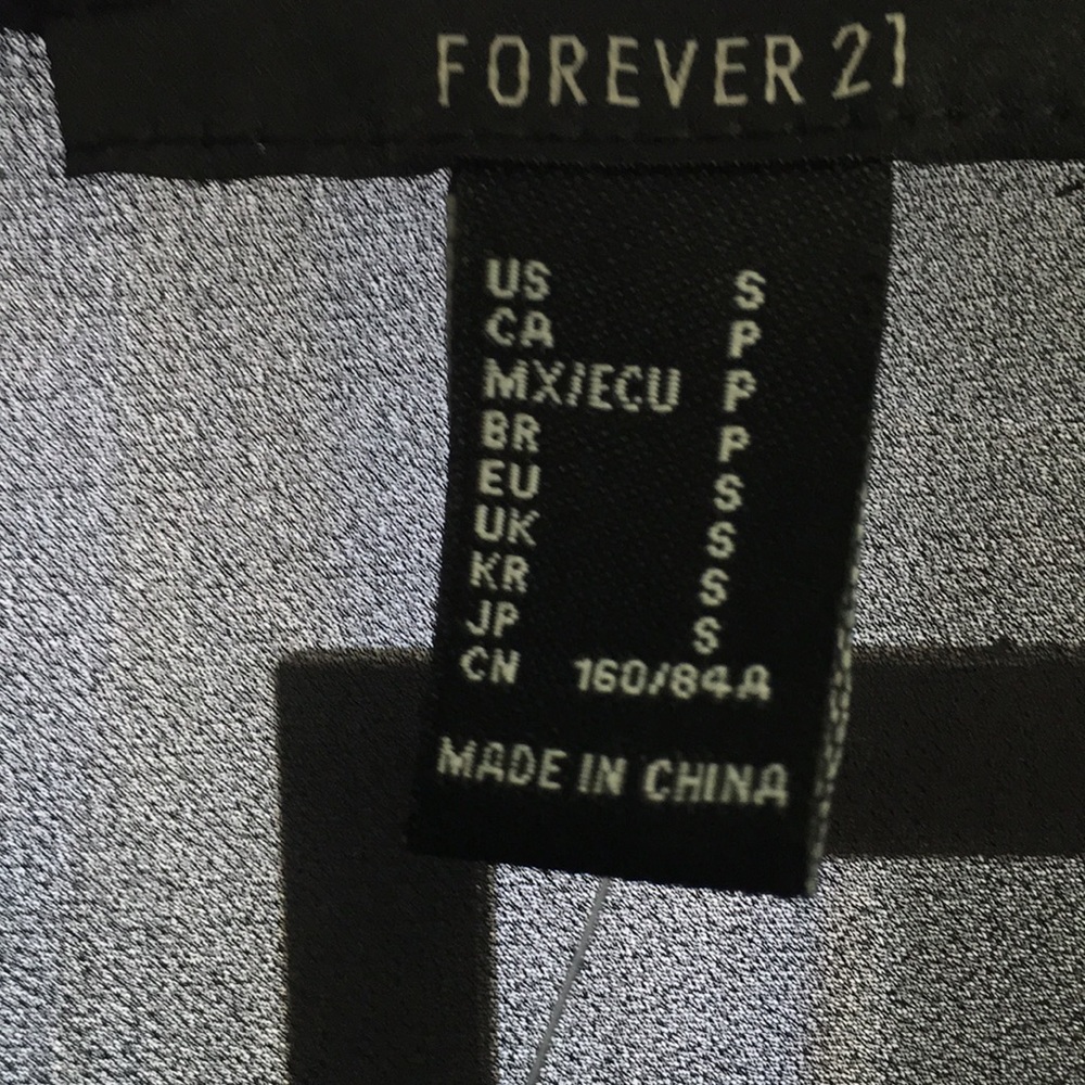 Forever 21 tunic - Picture 3 of 5